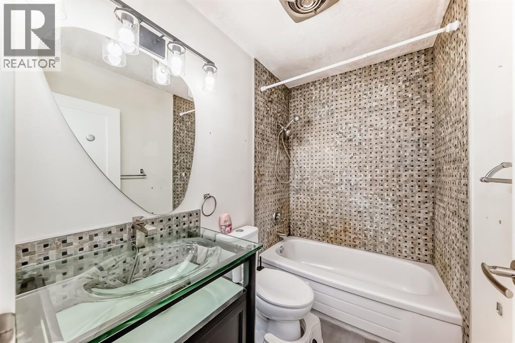 Single Family House Bungalow for Sale in  Bowlen Street NW Brentwood Calgary 