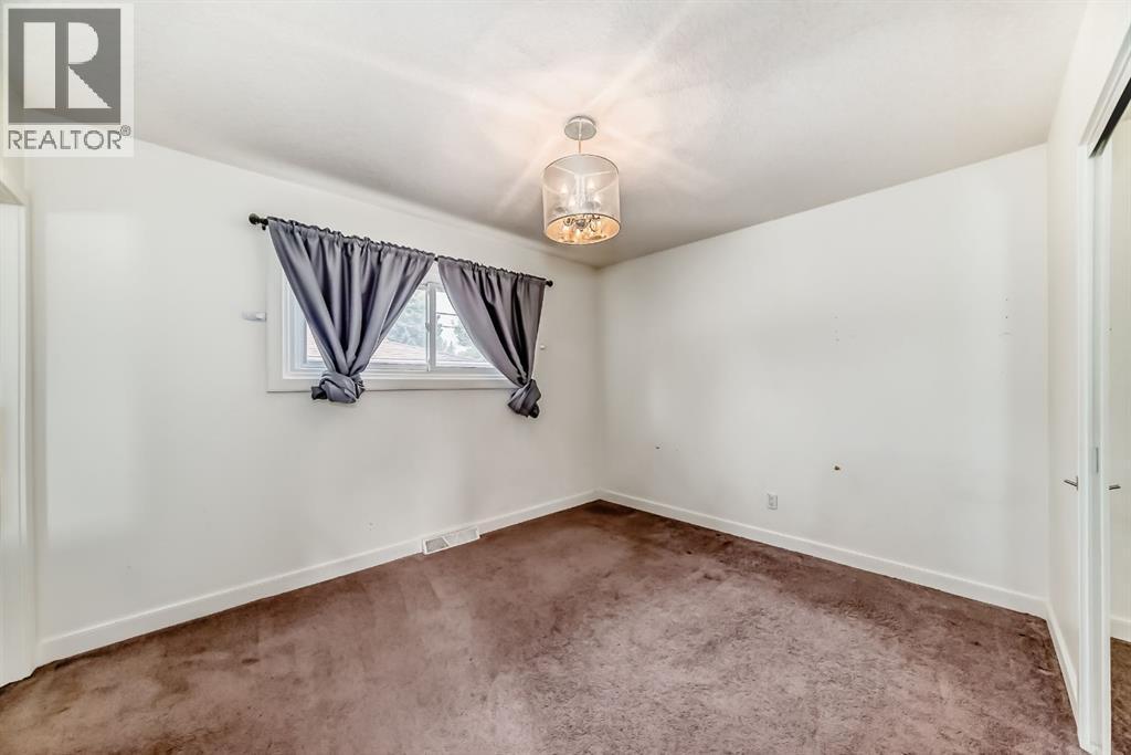 Single Family House Bungalow for Sale in  Bowlen Street NW Brentwood Calgary 