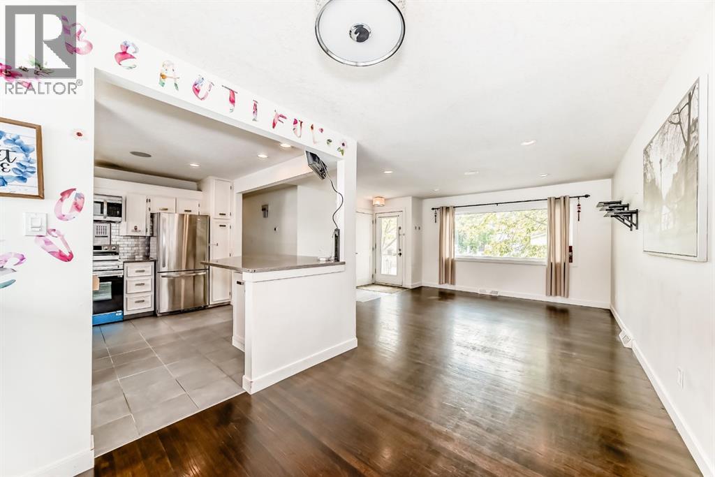 Single Family House Bungalow for Sale in  Bowlen Street NW Brentwood Calgary 