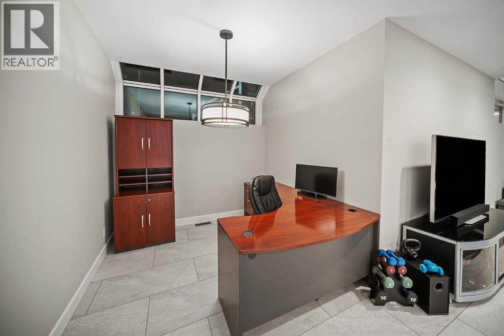 Single Family House for Sale in  Woodhaven Crescent SW Woodbine Calgary 