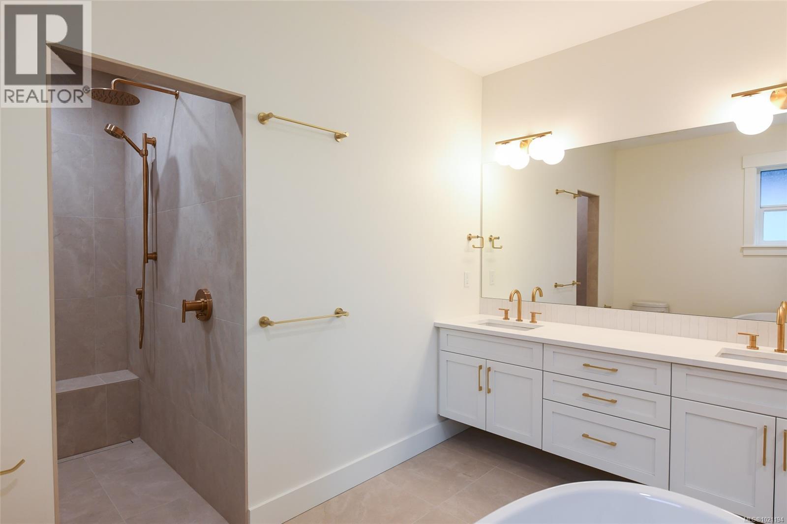 1834 Crown Isle Blvd, Courtenay