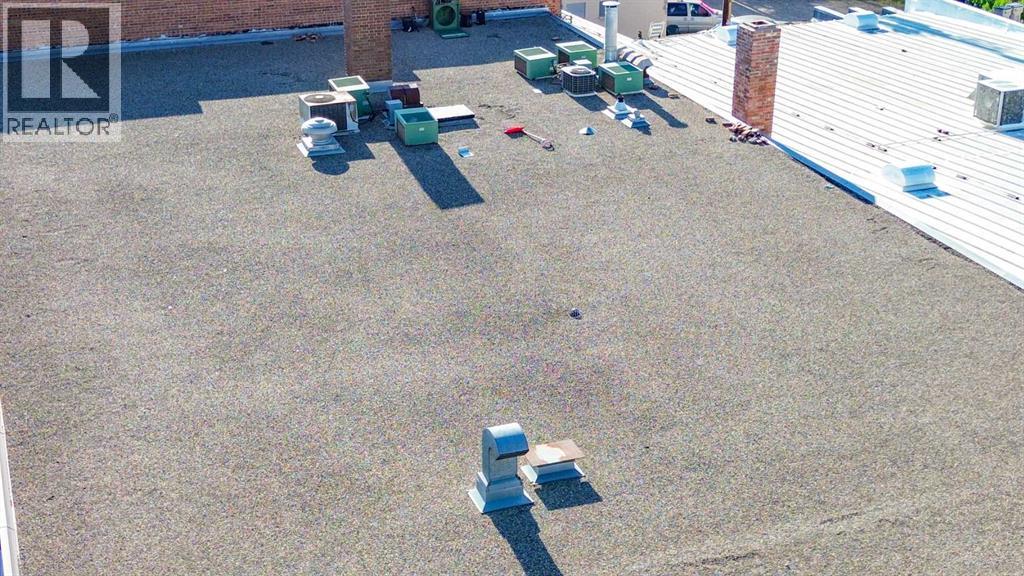 5002 50 Street - Photo 4 of 50, Stettler, Alberta