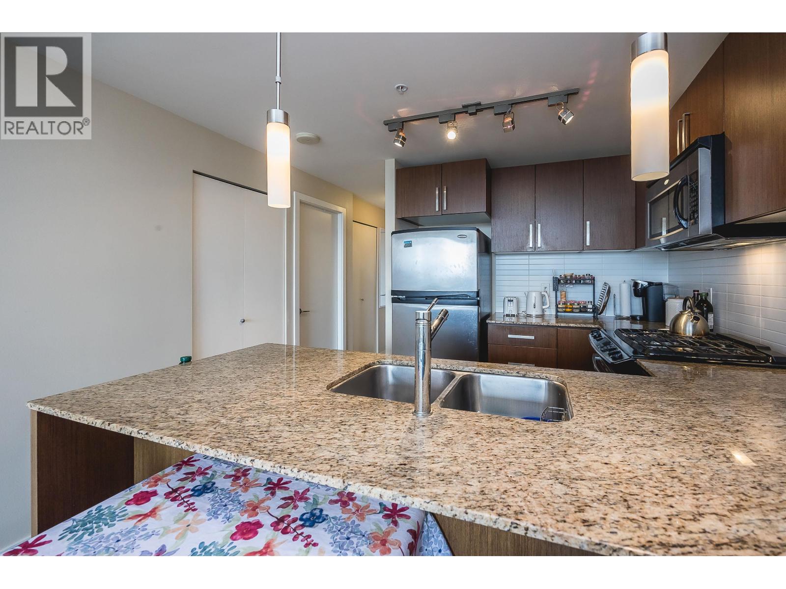 3509 9888 CAMERON STREET, Burnaby