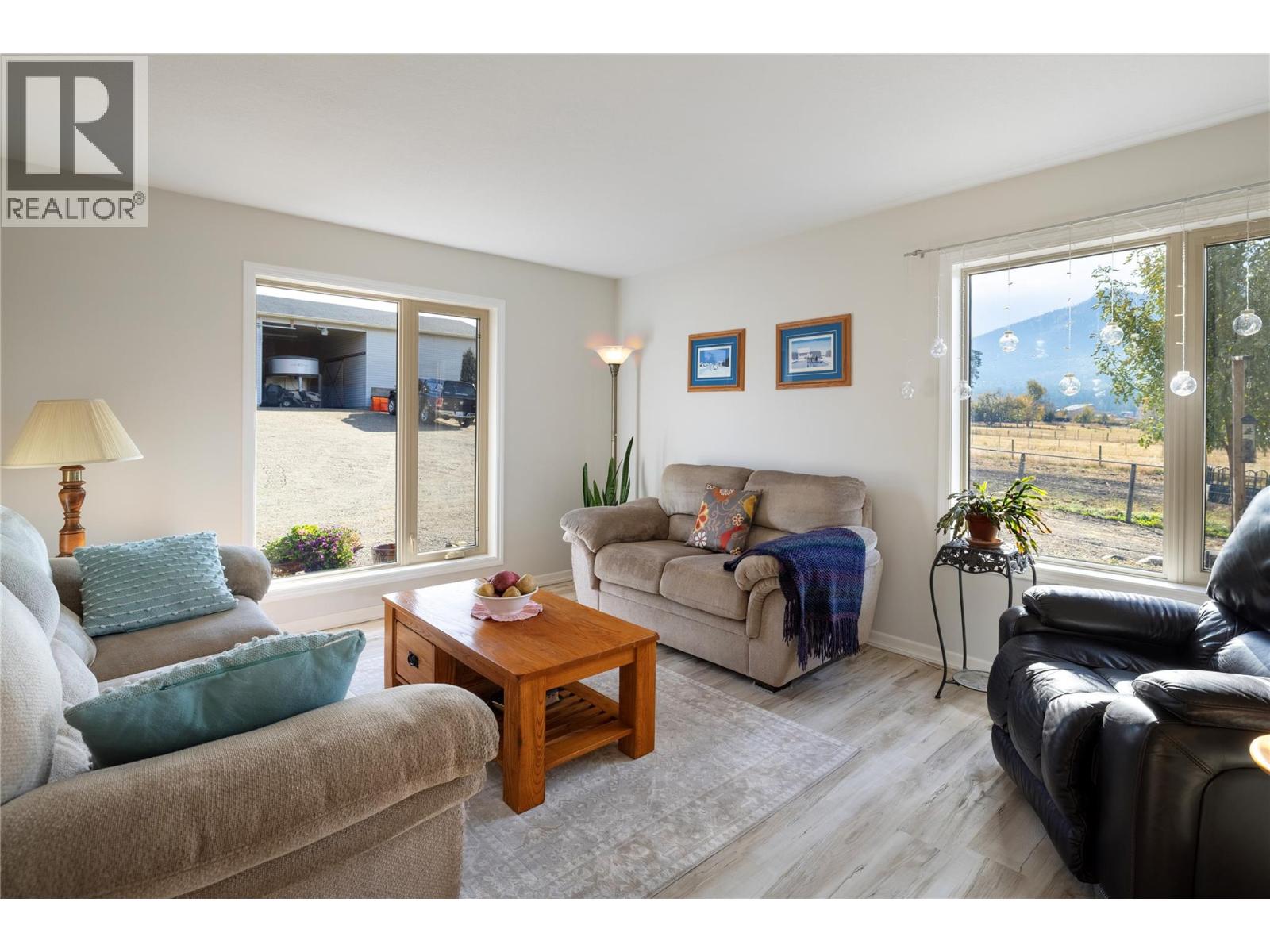 5432 Rochdell Road, Coldstream