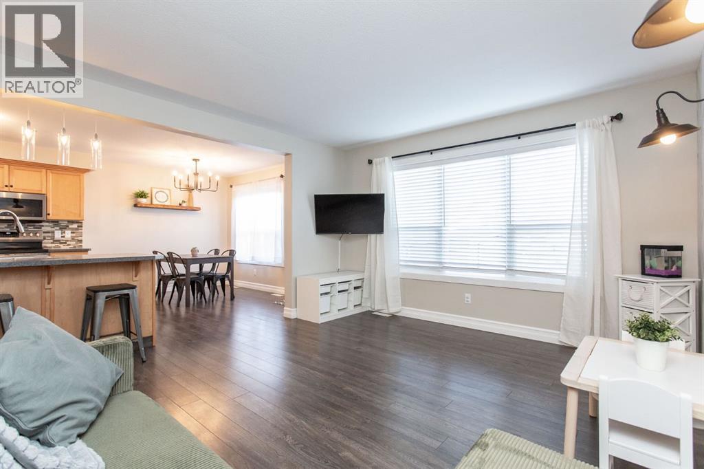 5 Pine Crescent, Blackfalds