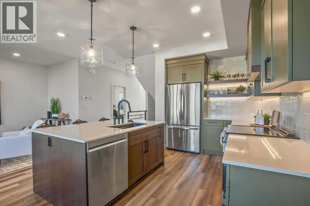 Single Family House for Sale in  Eaton Crescent Evergreen Red Deer 