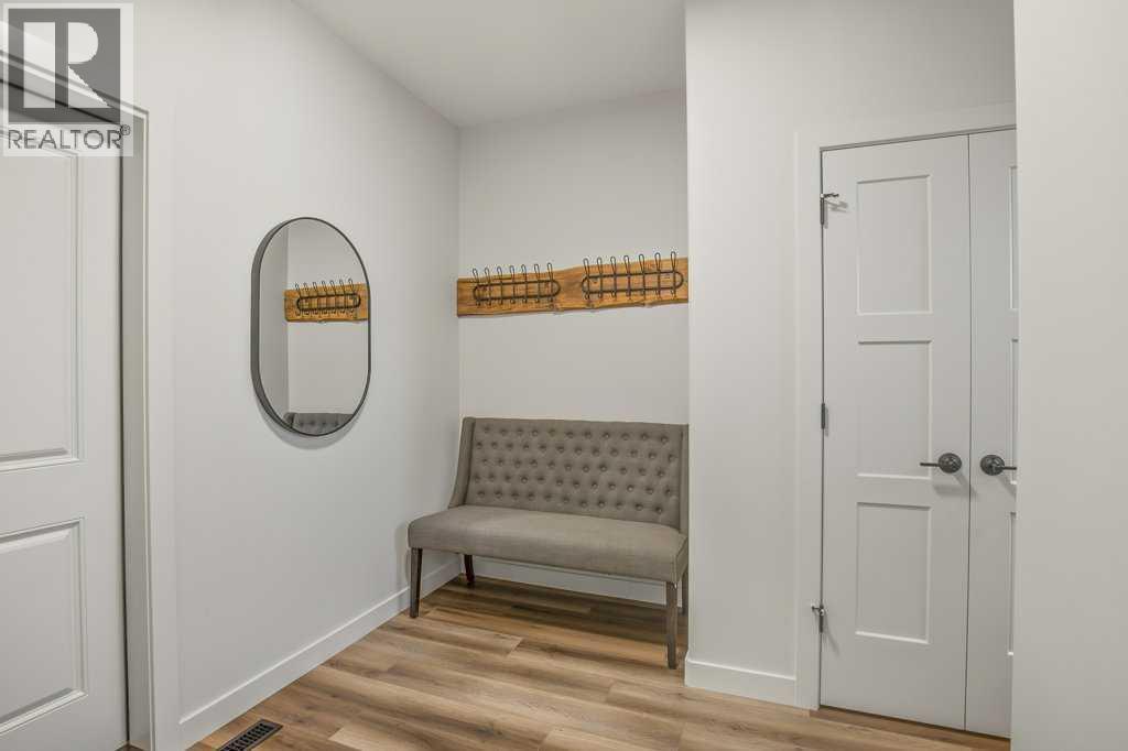 Single Family House for Sale in  Eaton Crescent Evergreen Red Deer 