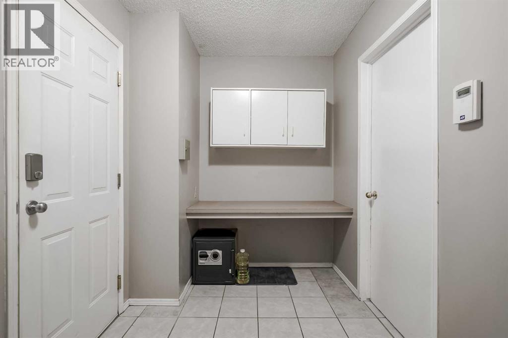 Single Family House 4 Level for Sale in  Millbank Road SW Millrise Calgary 