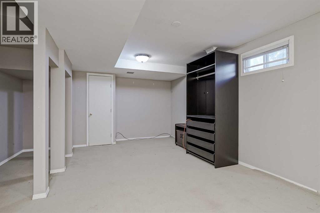 Single Family House 4 Level for Sale in  Millbank Road SW Millrise Calgary 