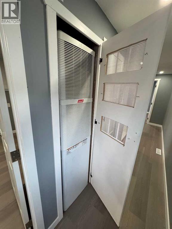 Single Family House Mobile Home for Sale in    Street NW Greenwood/Greenbriar Calgary 