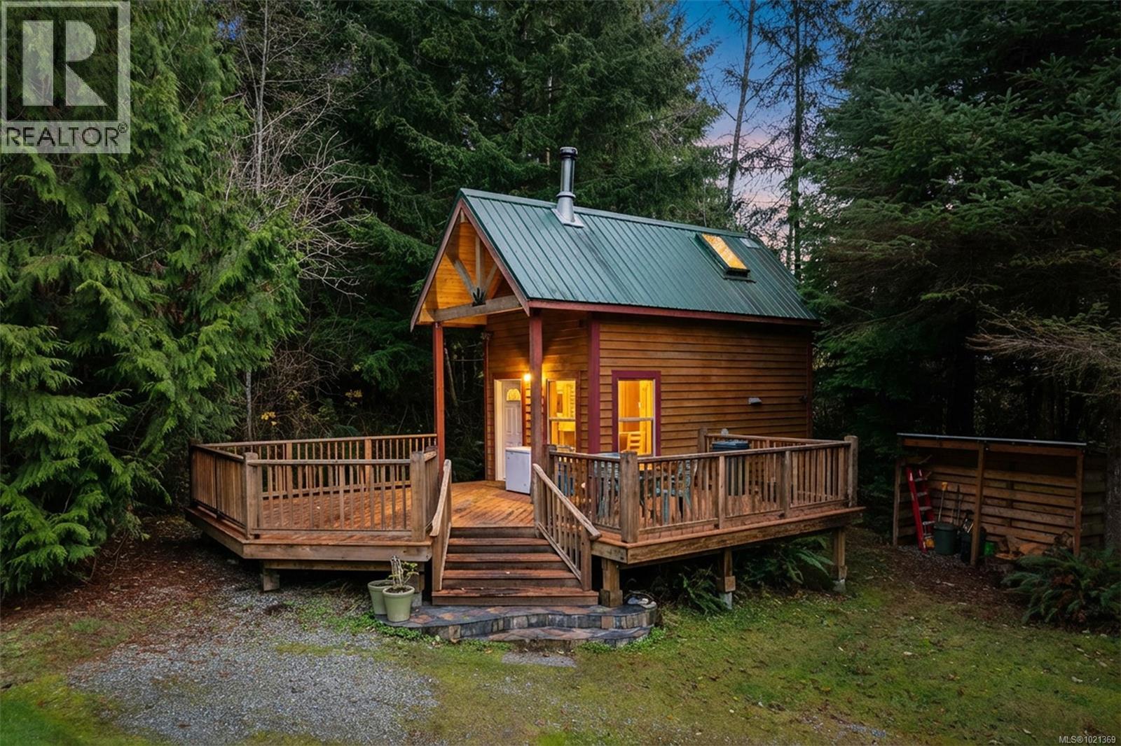  2725 Seaside Drive, Sooke
