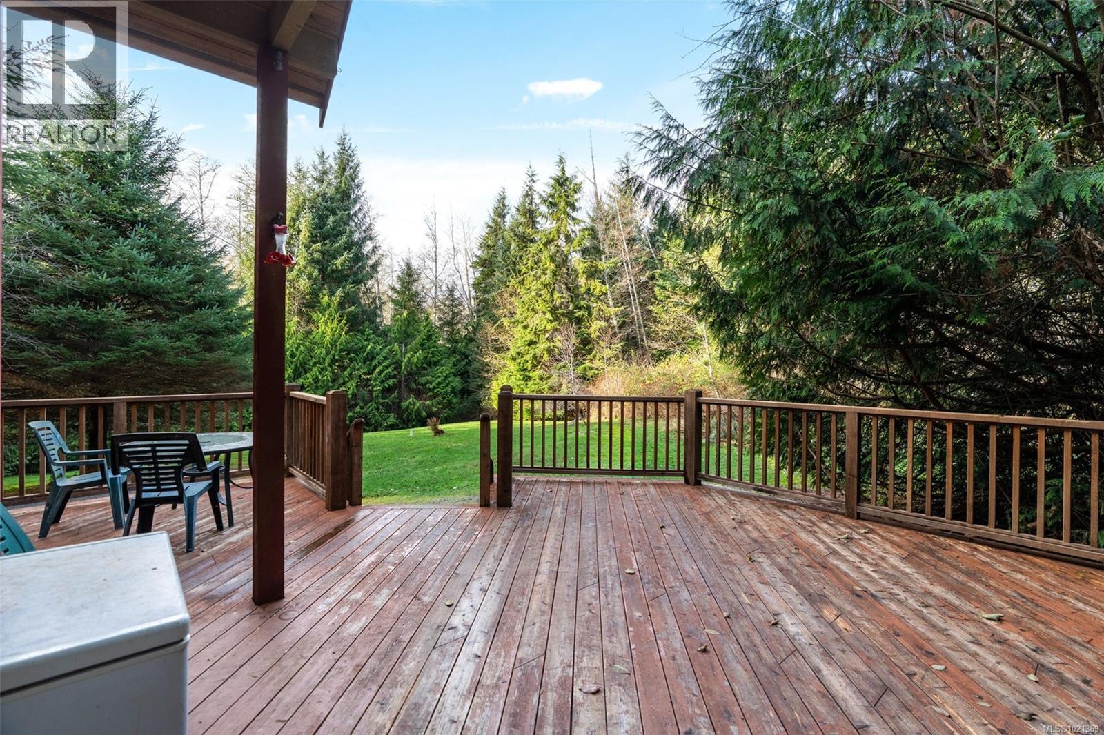  2725 Seaside Drive, Sooke