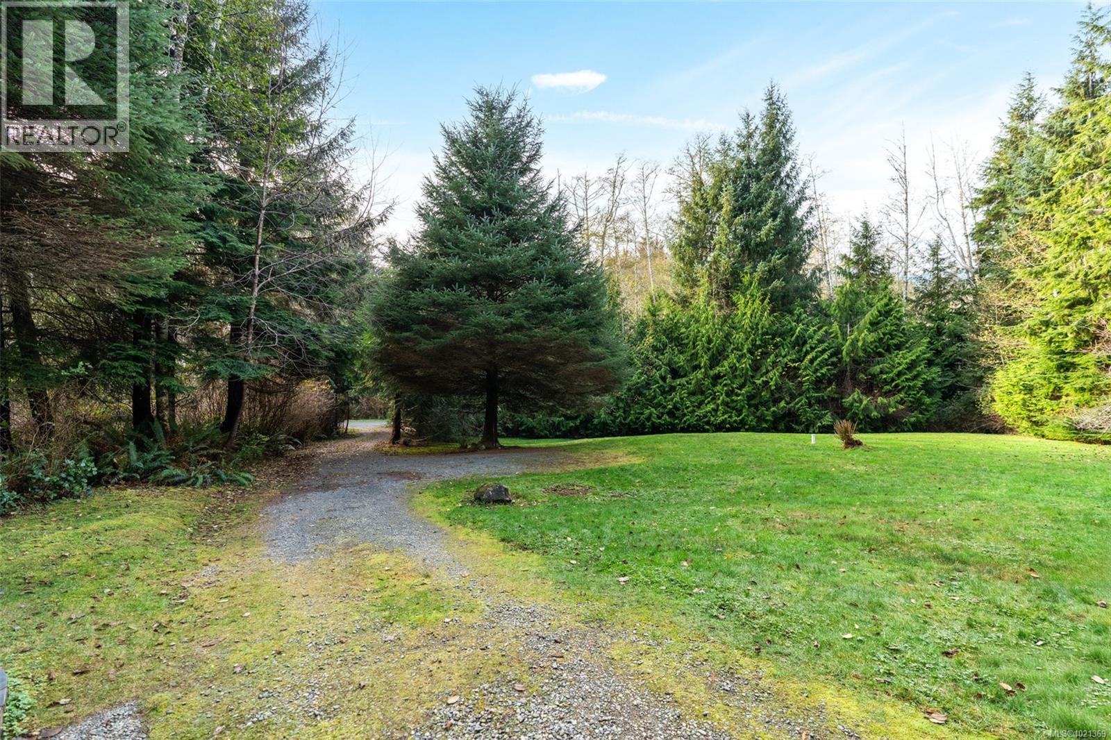  2725 Seaside Drive, Sooke