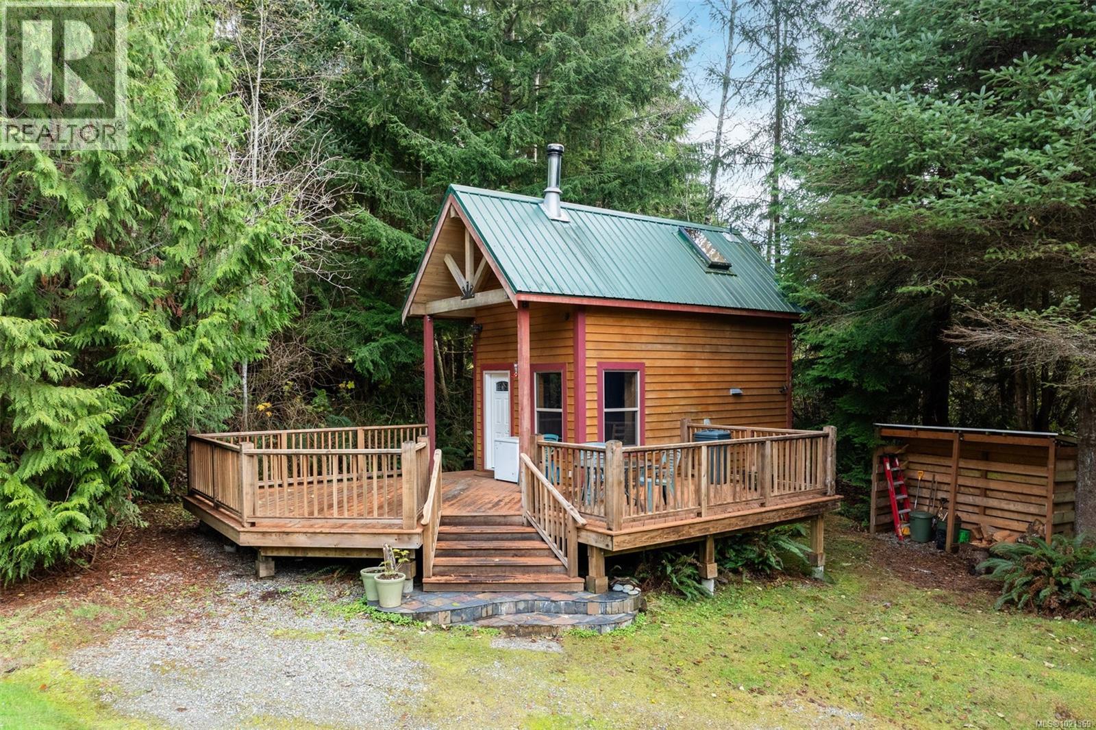  2725 Seaside Drive, Sooke