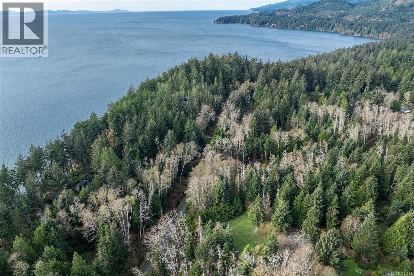  2725 Seaside Drive, Sooke