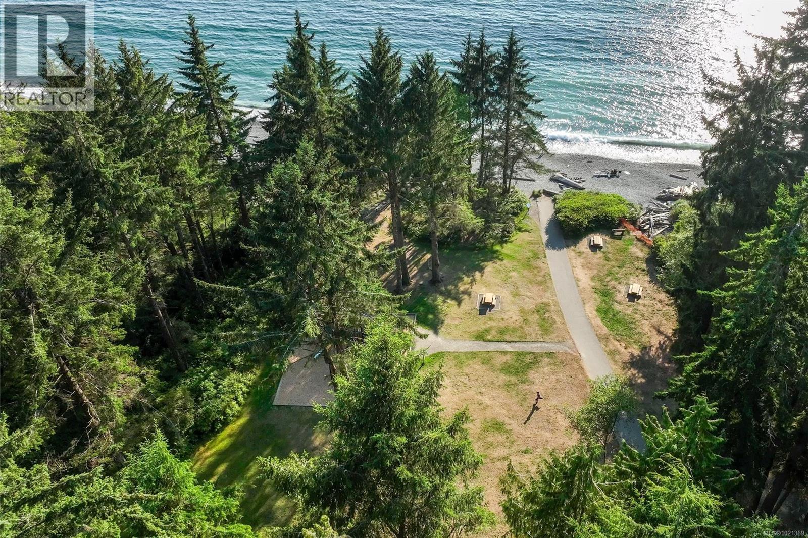  2725 Seaside Drive, Sooke