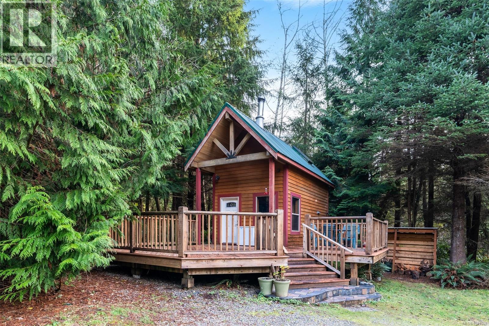  2725 Seaside Drive, Sooke