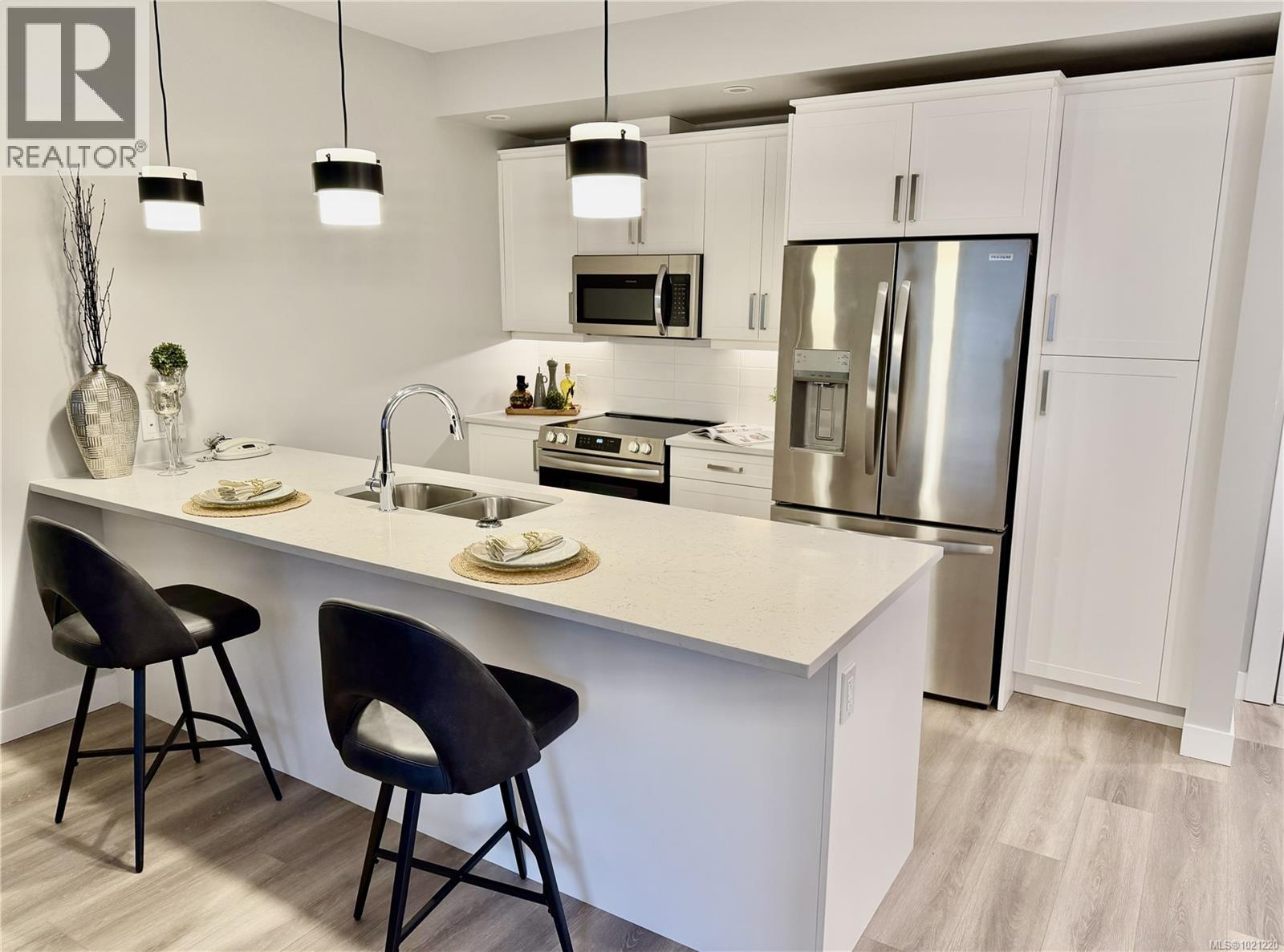 #505 918 Jenkins Ave - 4