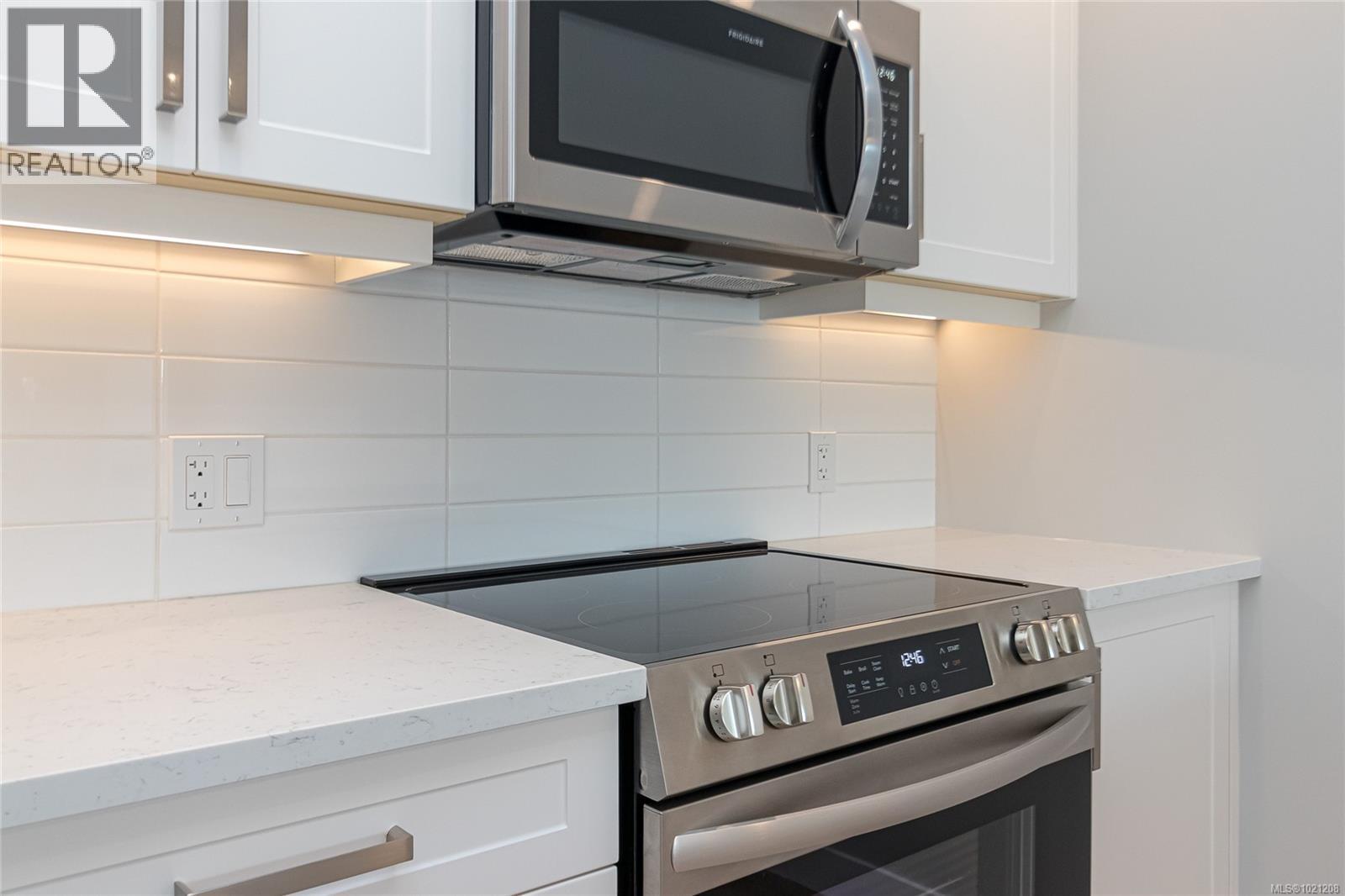 304 918 Jenkins Avenue, Langford