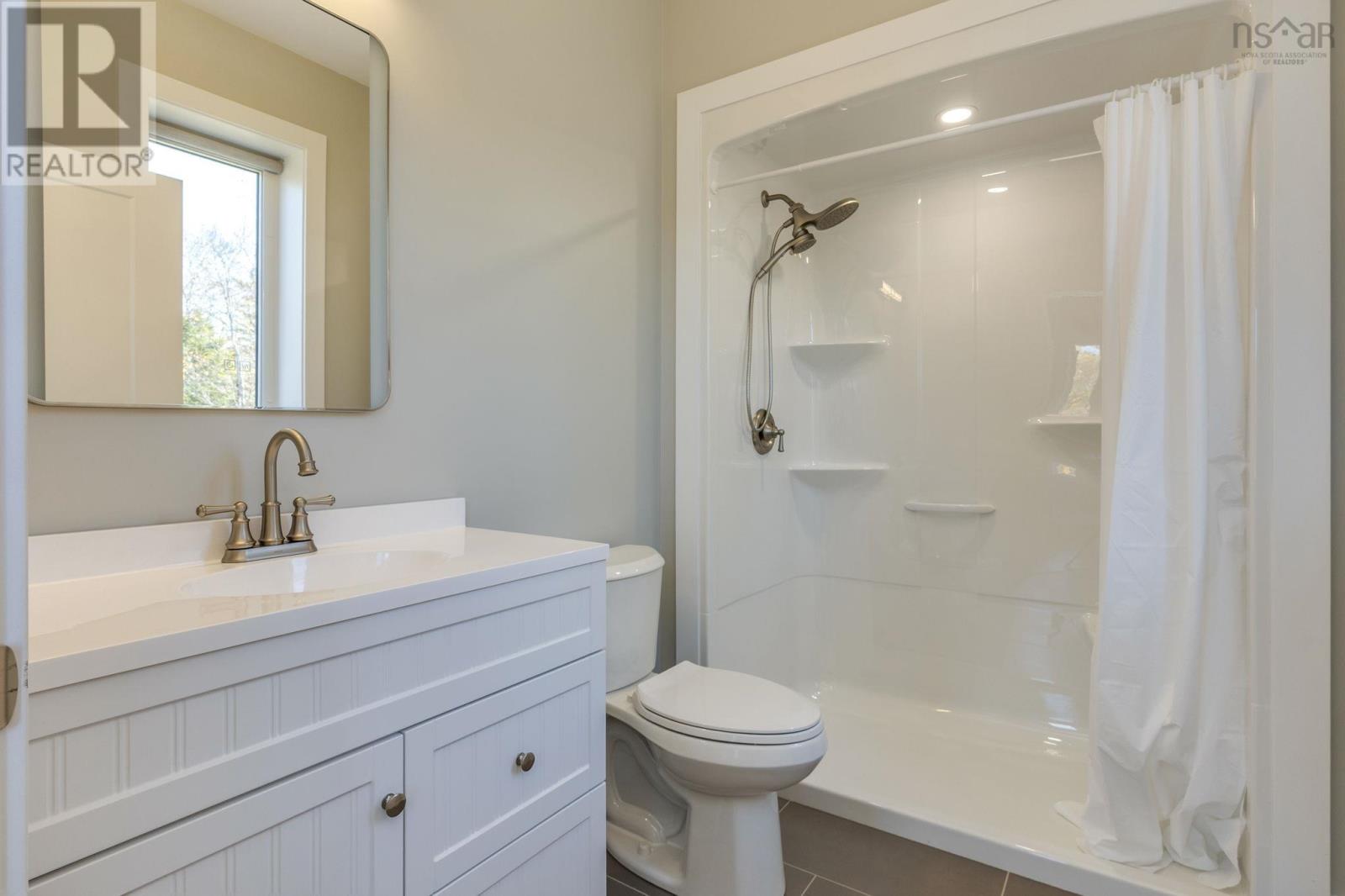 Property 3 of 44 of 61 Highland Drive