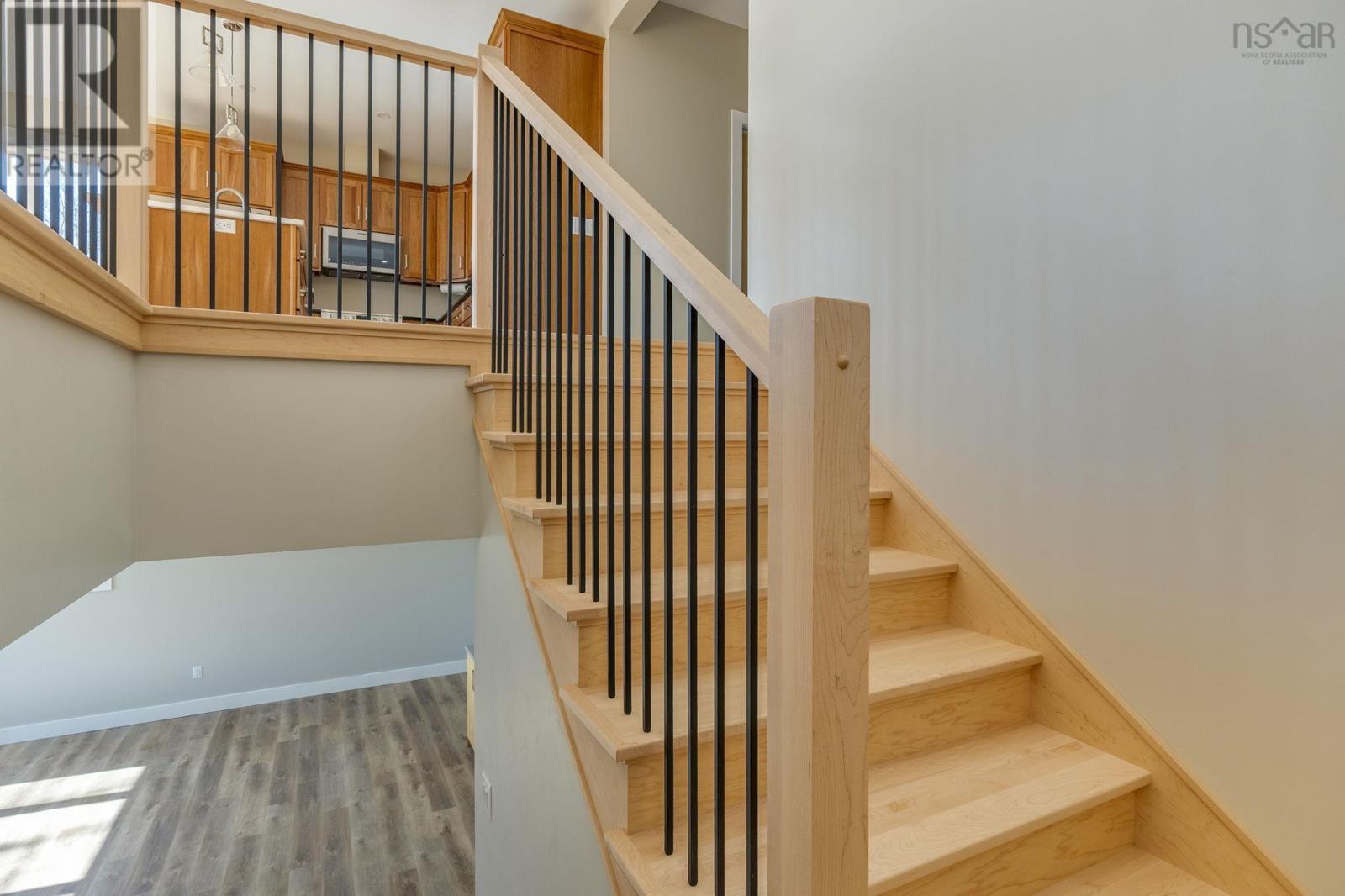 Property 6 of 44 of 61 Highland Drive