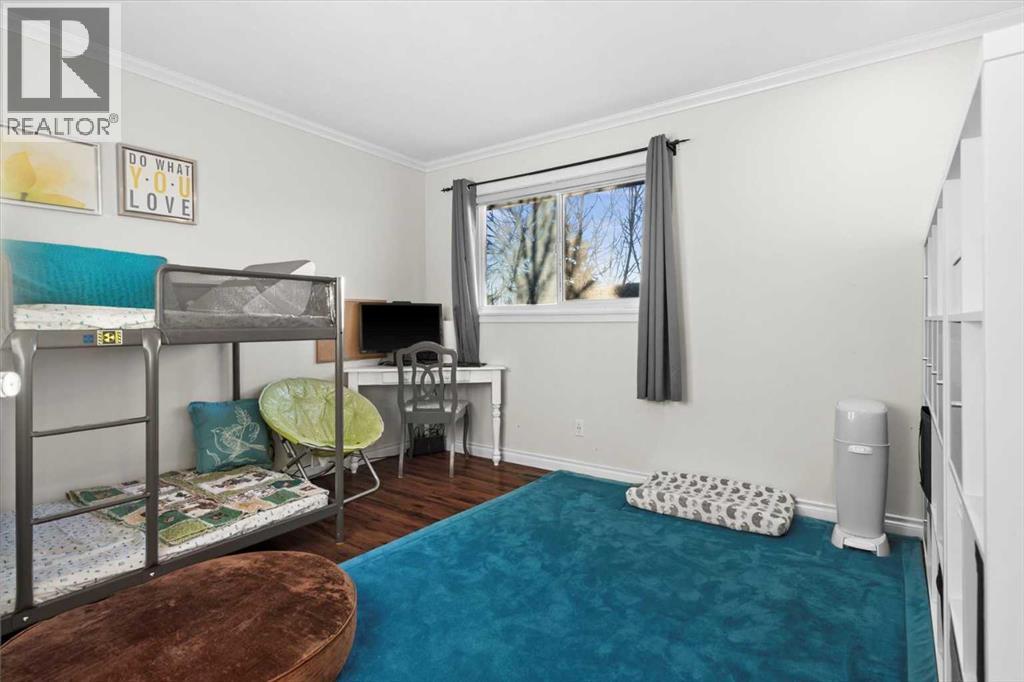 Single Family House 5 Level for Sale in  Woodford Crescent SW Woodbine Calgary 