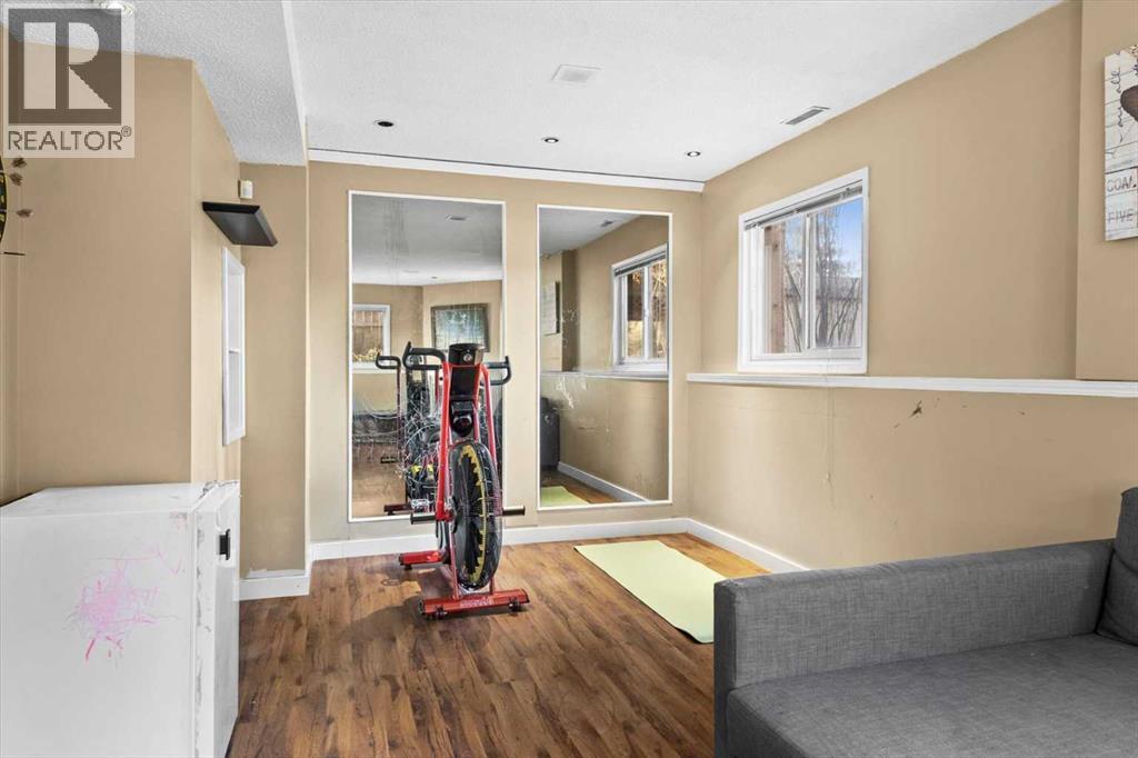 Single Family House 5 Level for Sale in  Woodford Crescent SW Woodbine Calgary 