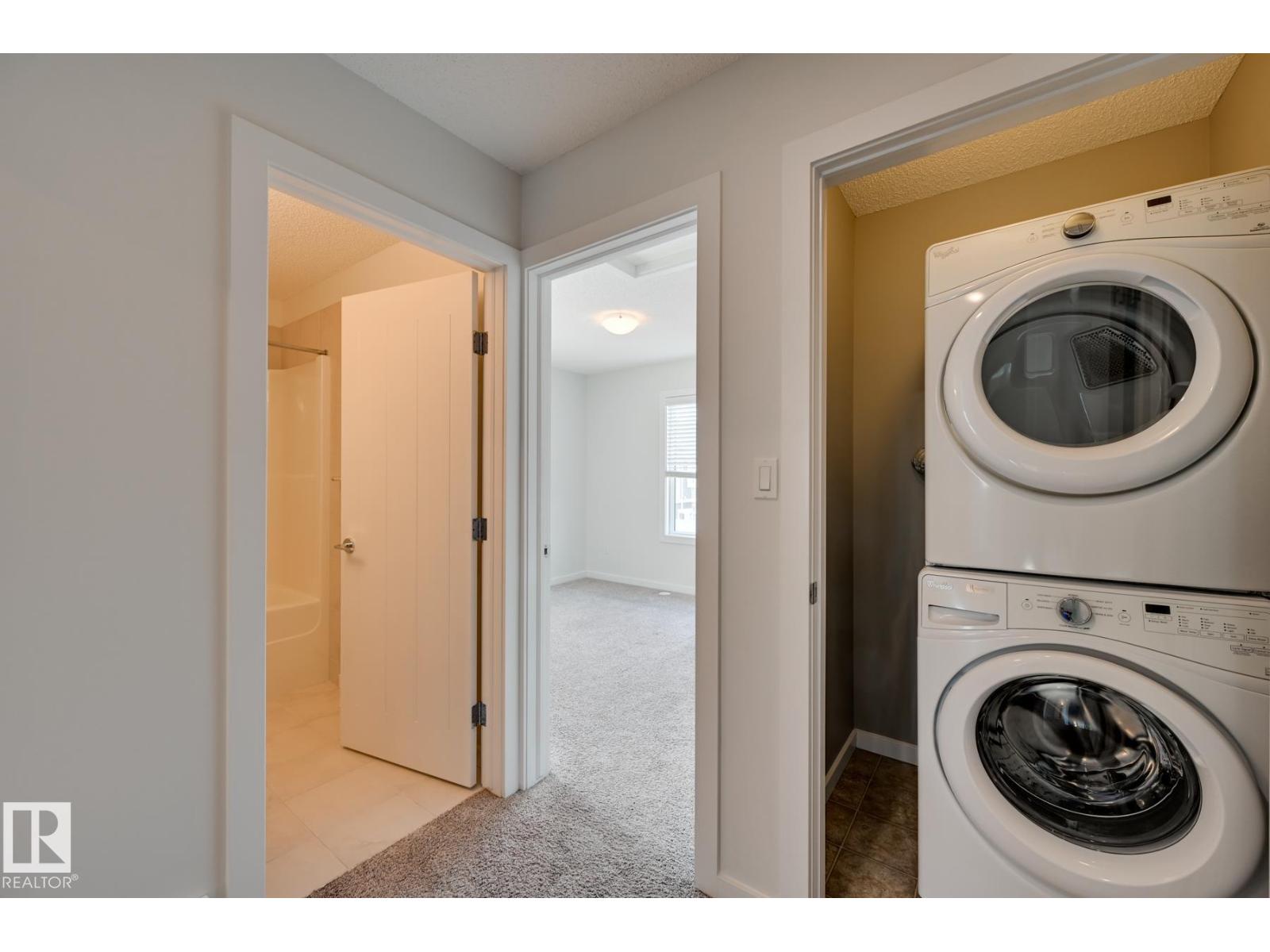 #26 2215 24 ST NW, Edmonton