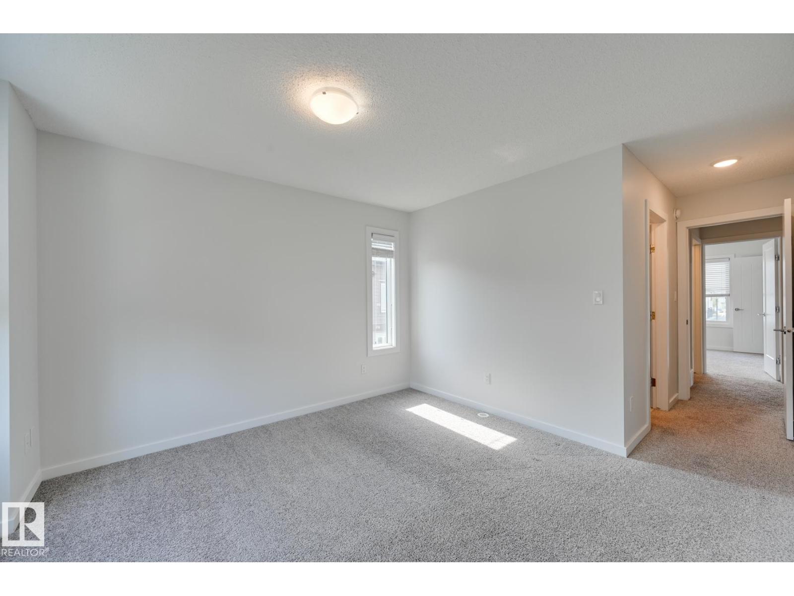 #26 2215 24 ST NW, Edmonton