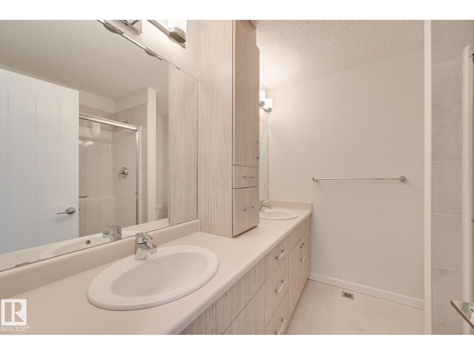 #26 2215 24 ST NW, Edmonton