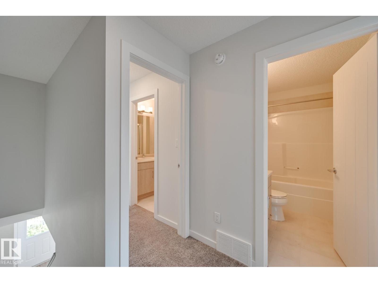 #26 2215 24 ST NW, Edmonton