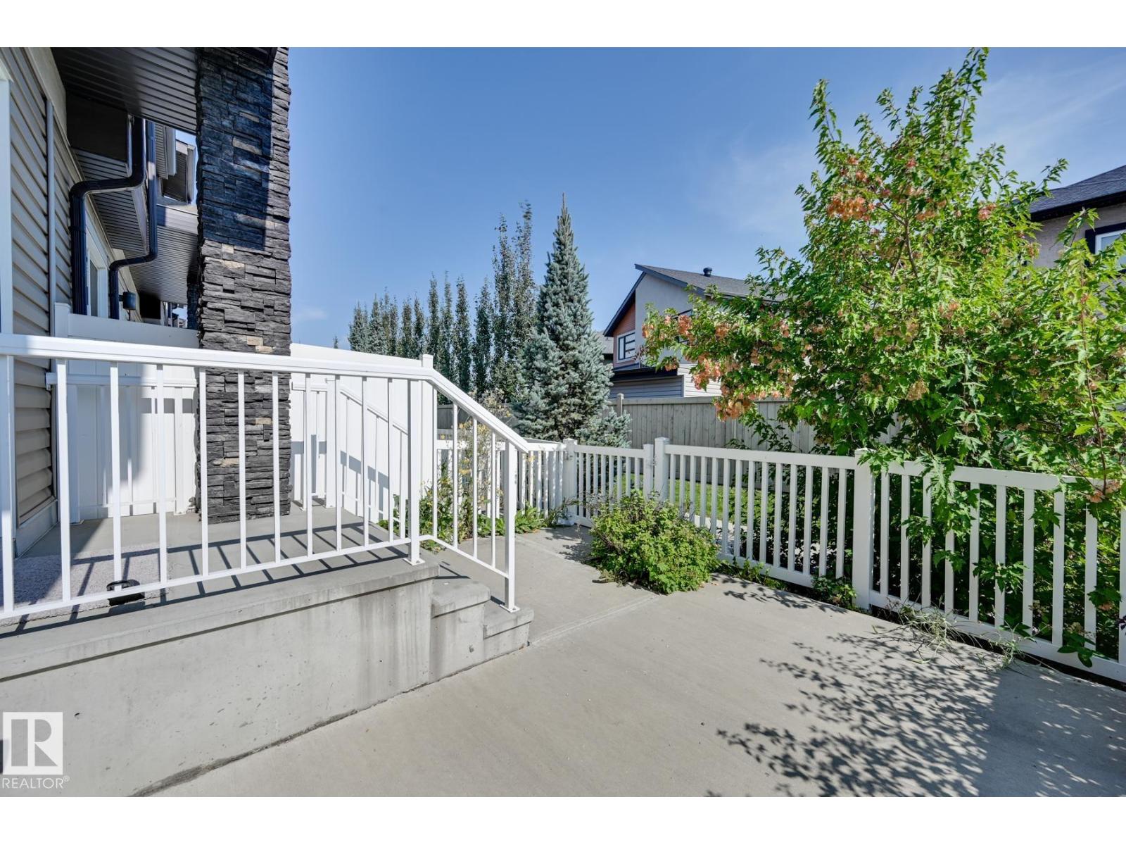 #26 2215 24 ST NW, Edmonton