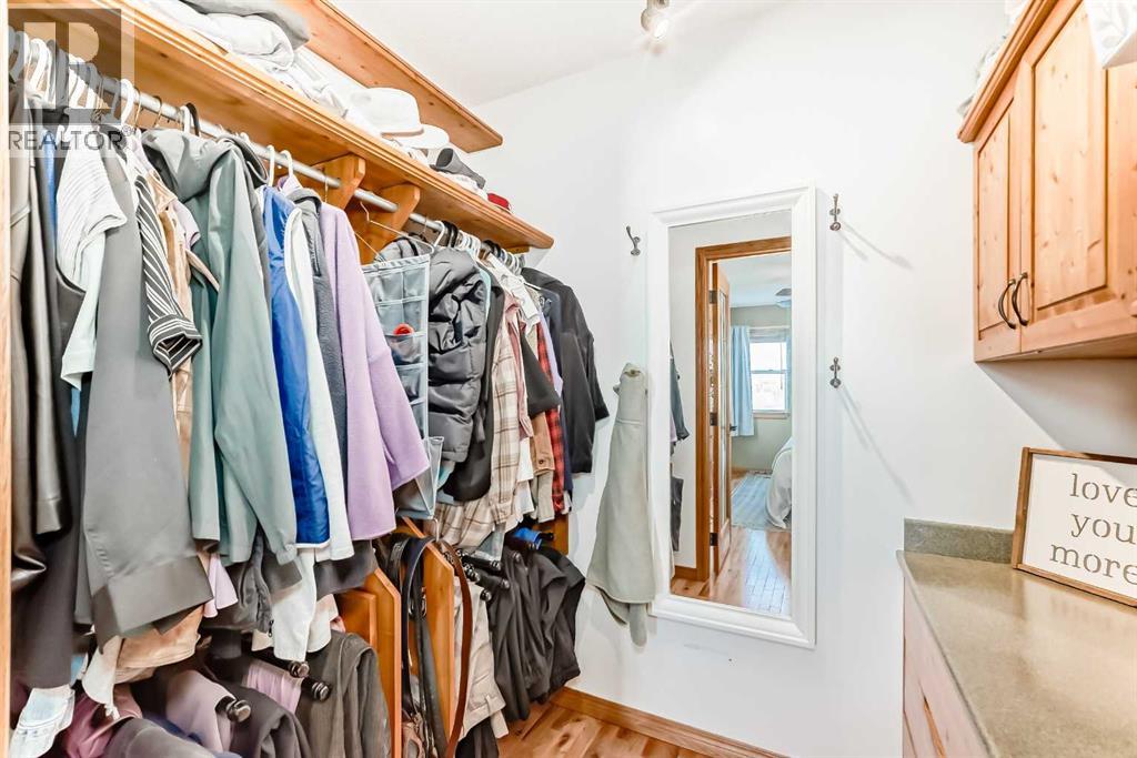 Single Family House Bi-level for Sale in  Hidden Spring Green NW Hidden Valley Calgary 