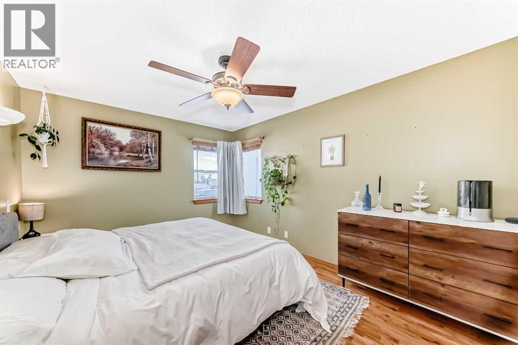 Single Family House Bi-level for Sale in  Hidden Spring Green NW Hidden Valley Calgary 