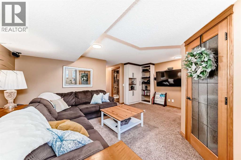 Single Family House Bi-level for Sale in  Hidden Spring Green NW Hidden Valley Calgary 