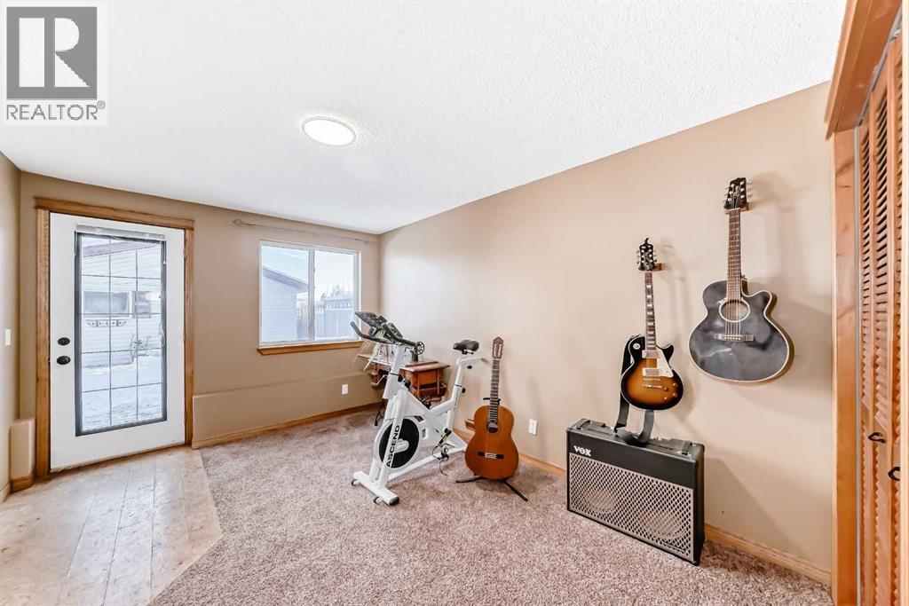 Single Family House Bi-level for Sale in  Hidden Spring Green NW Hidden Valley Calgary 