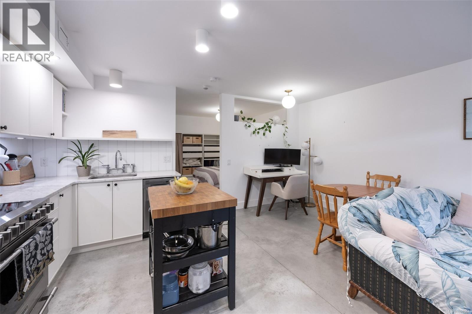 11 230 Wilson Street, Victoria