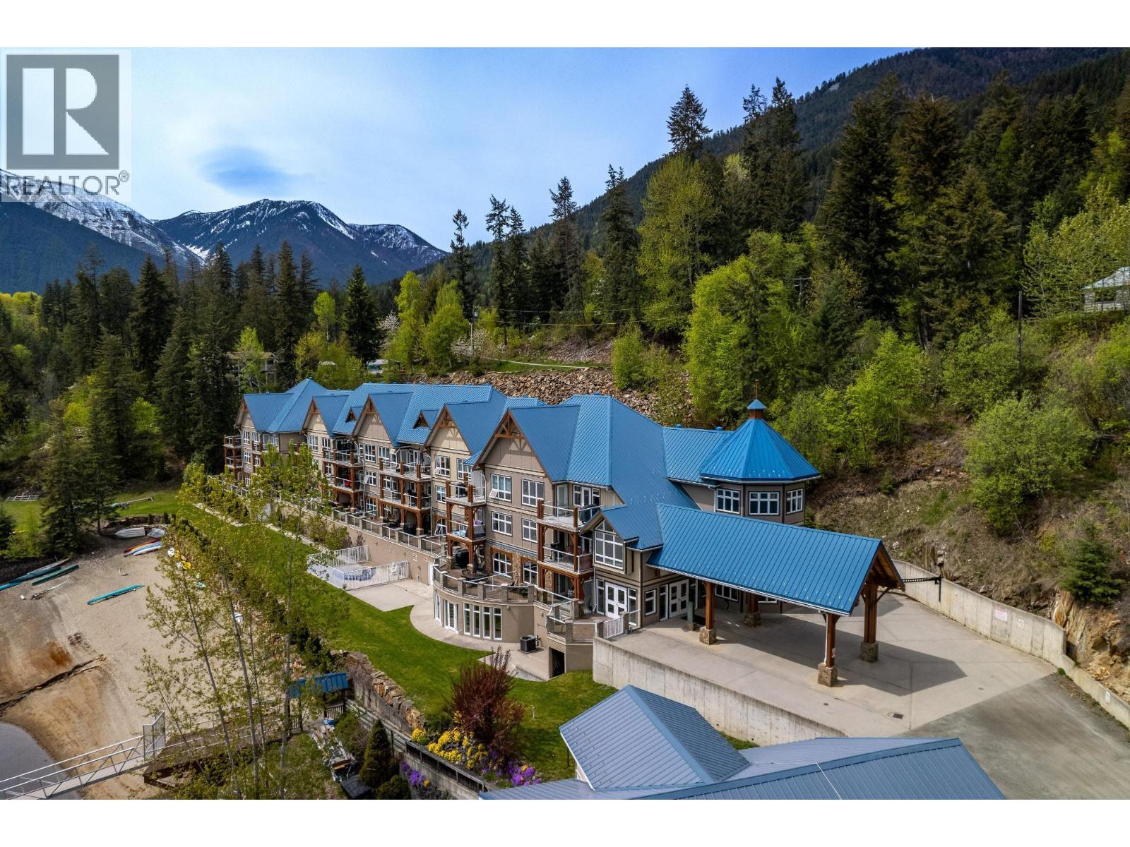 550 RAINBOW Drive Unit# 305, Kaslo