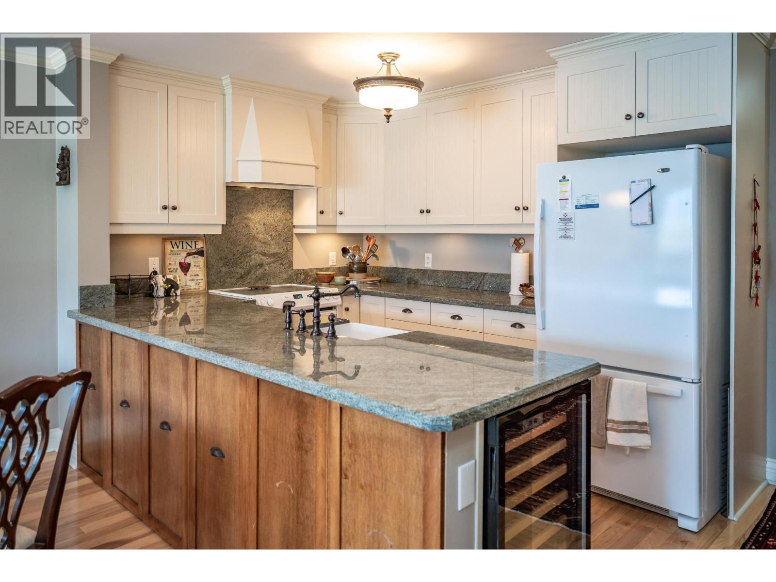 550 RAINBOW Drive Unit# 305, Kaslo