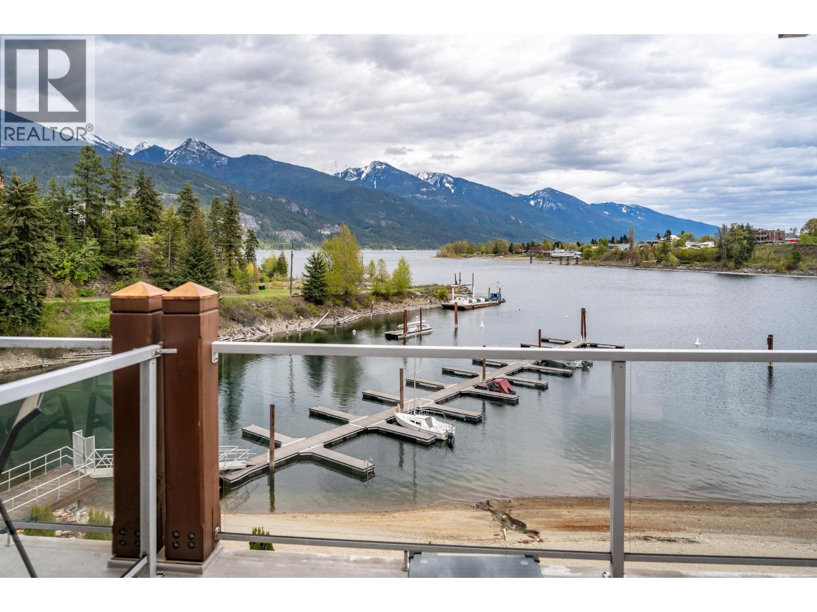 550 RAINBOW Drive Unit# 305, Kaslo