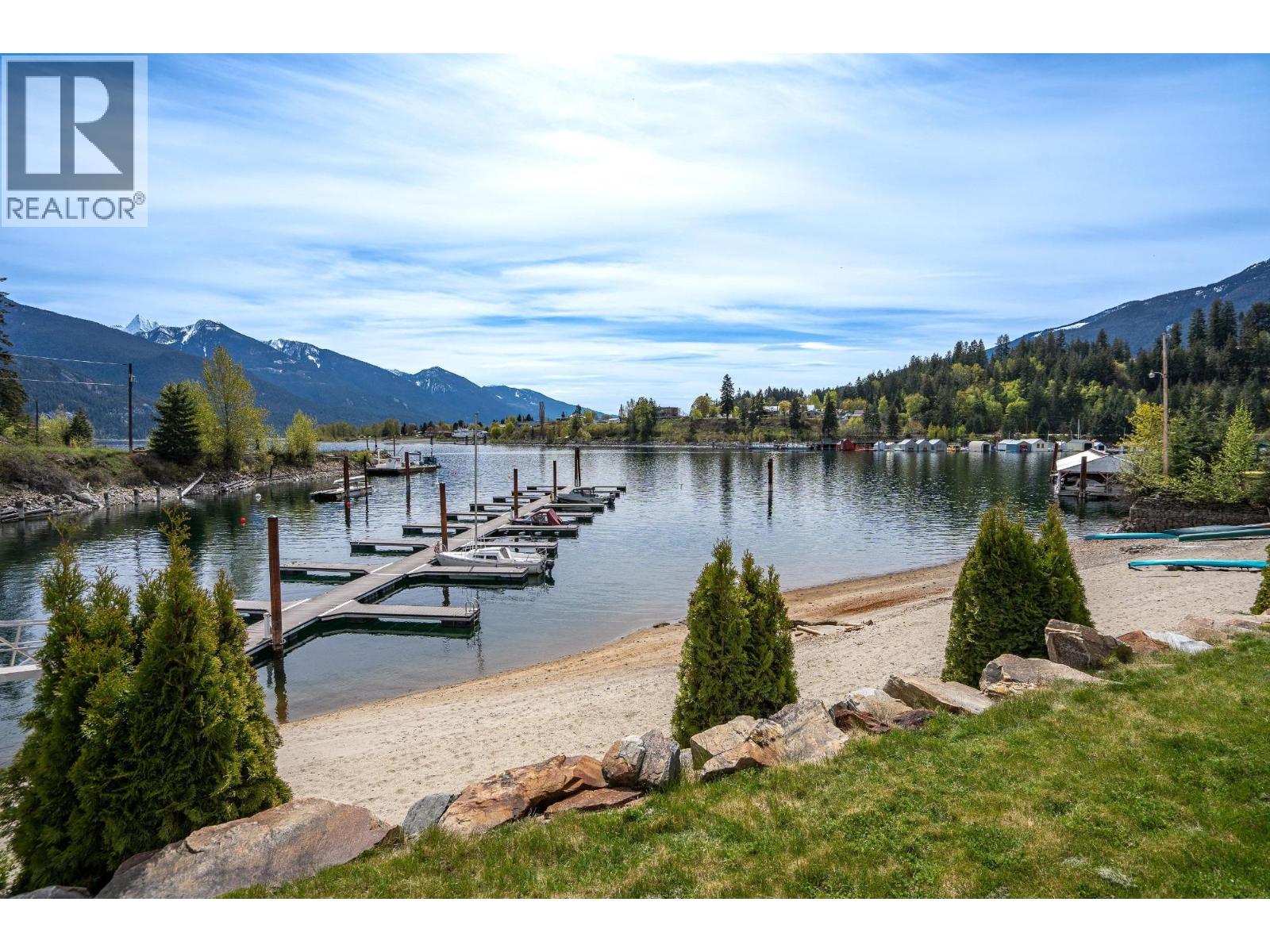 550 RAINBOW Drive Unit# 305, Kaslo