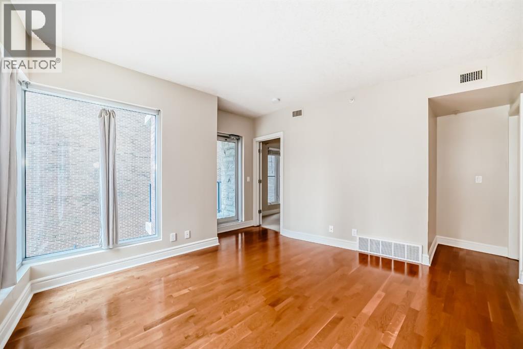 Single Family House for Sale in    Avenue SW Downtown West End Calgary 