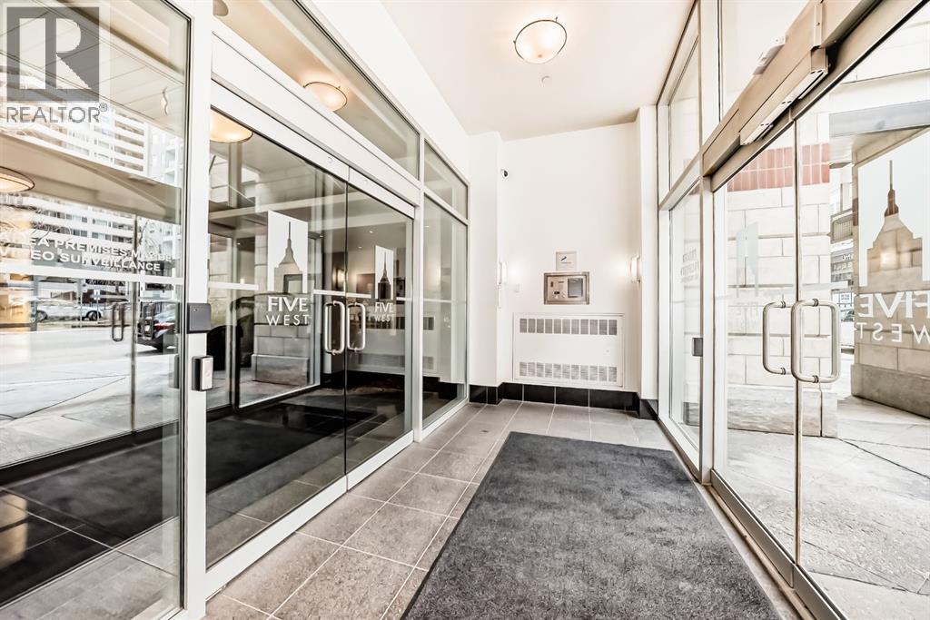 Single Family House for Sale in    Avenue SW Downtown West End Calgary 