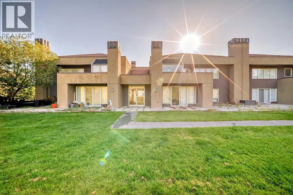 Single Family House Multi-level for Sale in   Village Mews SW Patterson Calgary 