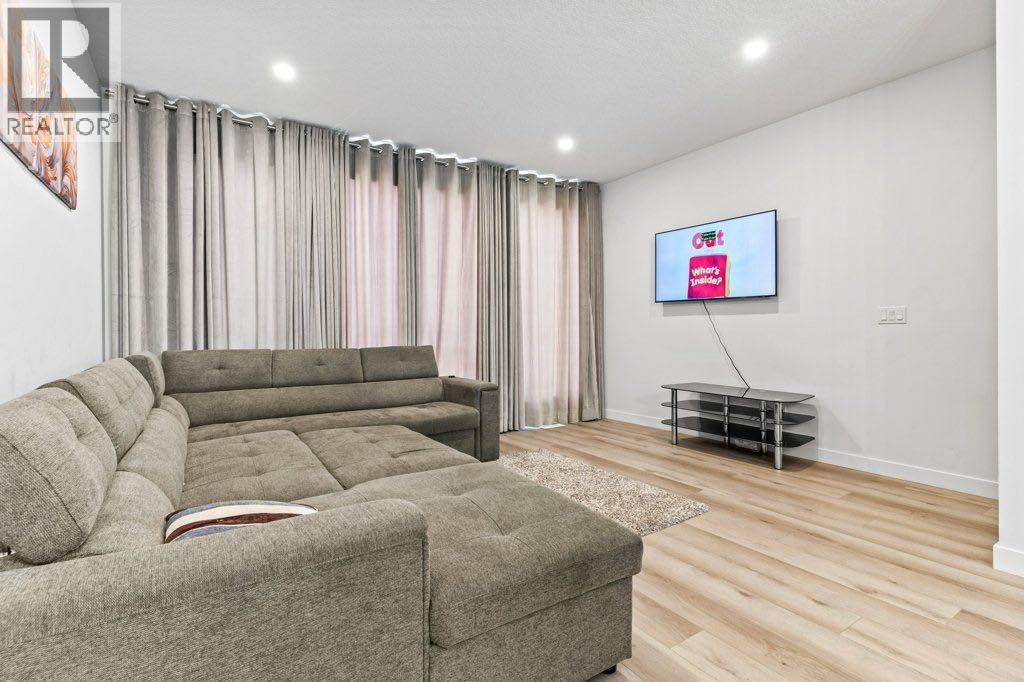 Single Family House for Sale in  Sage Hill Rise NW Sage Hill Calgary 