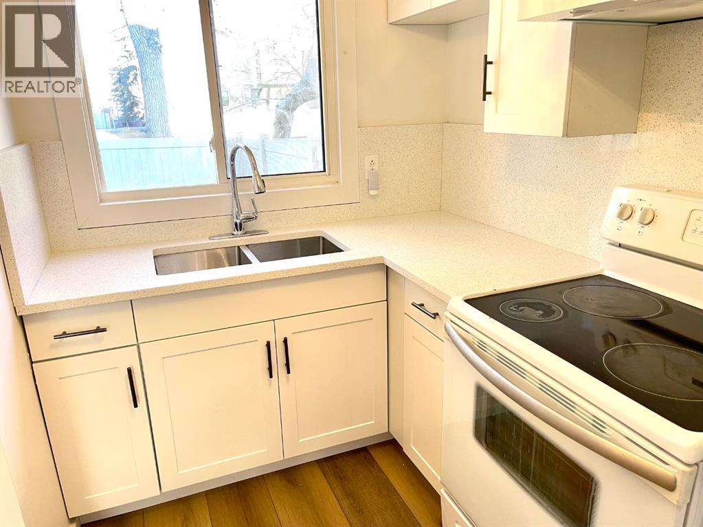 Single Family House for Sale in    Street NE Pineridge Calgary 