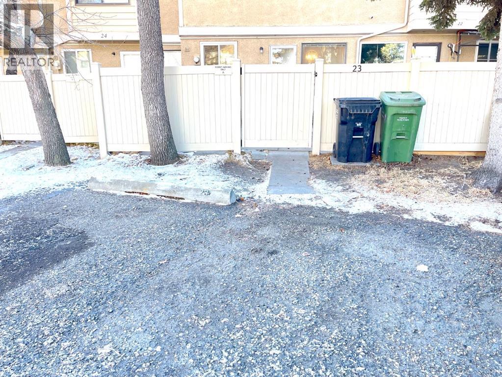 Single Family House for Sale in    Street NE Pineridge Calgary 