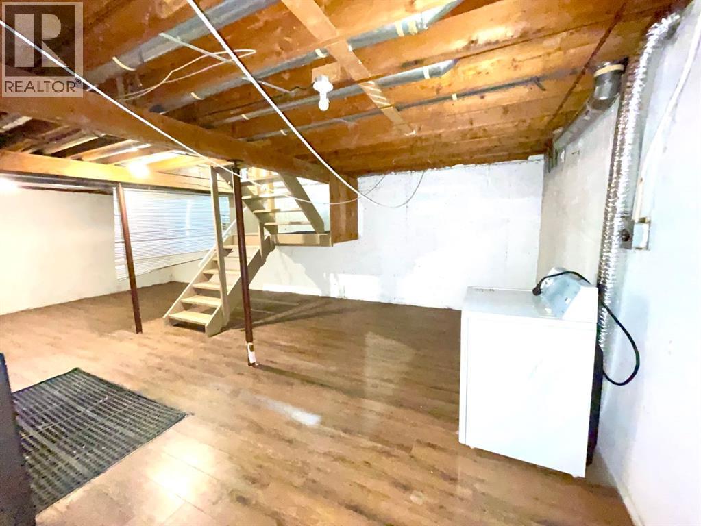 Single Family House for Sale in    Street NE Pineridge Calgary 