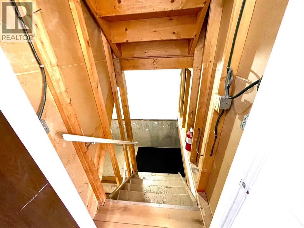 Single Family House for Sale in    Street NE Pineridge Calgary 