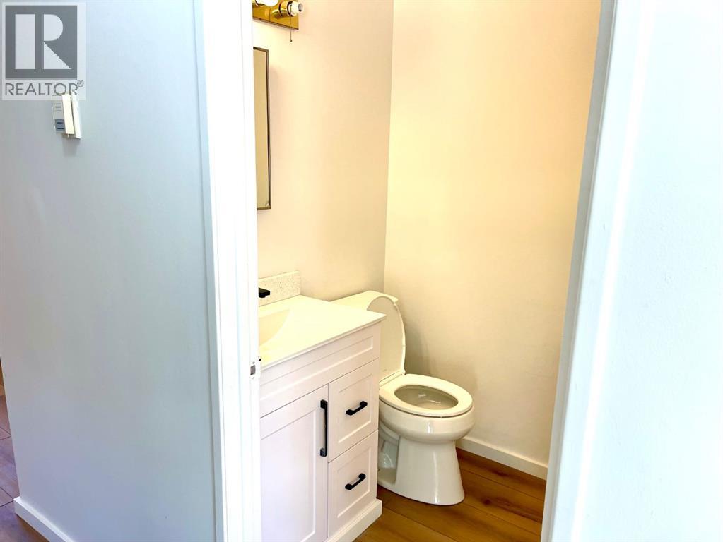 Single Family House for Sale in    Street NE Pineridge Calgary 